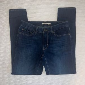 Levi’s 711 Skinny Ankle Jeans • Size 28, Dark Wash